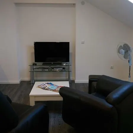 Hadziomerovic Apartments Appartamento