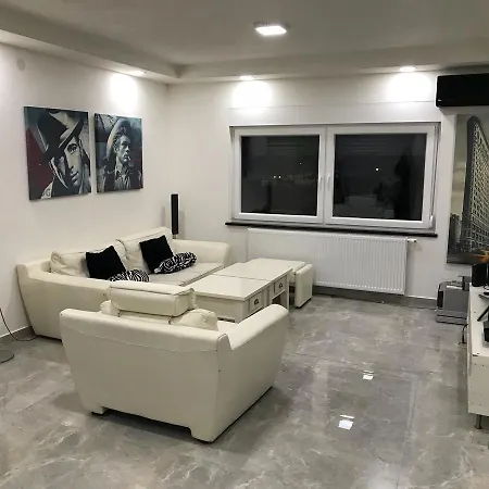 Hadziomerovic Apartments