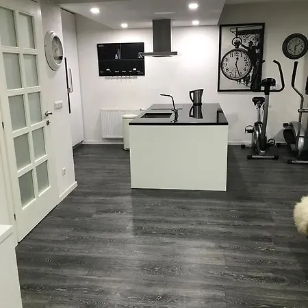 Hadziomerovic Apartments Appartamento *