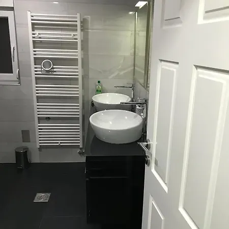 Hadziomerovic Apartments Appartamento