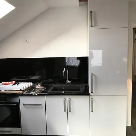 Hadziomerovic Apartments Appartamento *